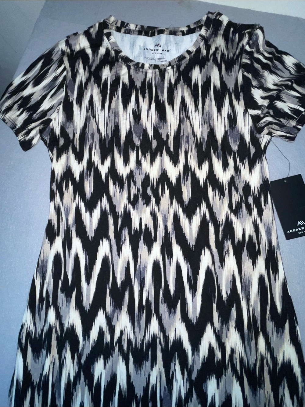 Andrew Marc Women’s Abstract Maxi Dress Round Neck Short Sleeve Size S 196